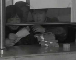 “假消息”促使飛樂股票發(fā)行2688.png “假消息”促使飛樂股票發(fā)行2688.png