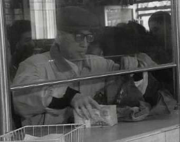 “假消息”促使飛樂股票發(fā)行2689.png “假消息”促使飛樂股票發(fā)行2689.png