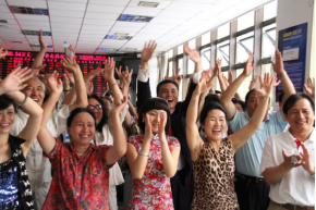 股市文化風(fēng)景線股民自演電視劇1182.png 股市文化風(fēng)景線股民自演電視劇1182.png