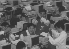 2000年:中國(guó)股市2000點(diǎn)3313.png 2000年:中國(guó)股市2000點(diǎn)3313.png