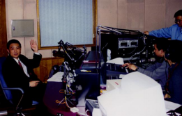 2000年:中國(guó)股市2000點(diǎn)3861.png 2000年:中國(guó)股市2000點(diǎn)3861.png